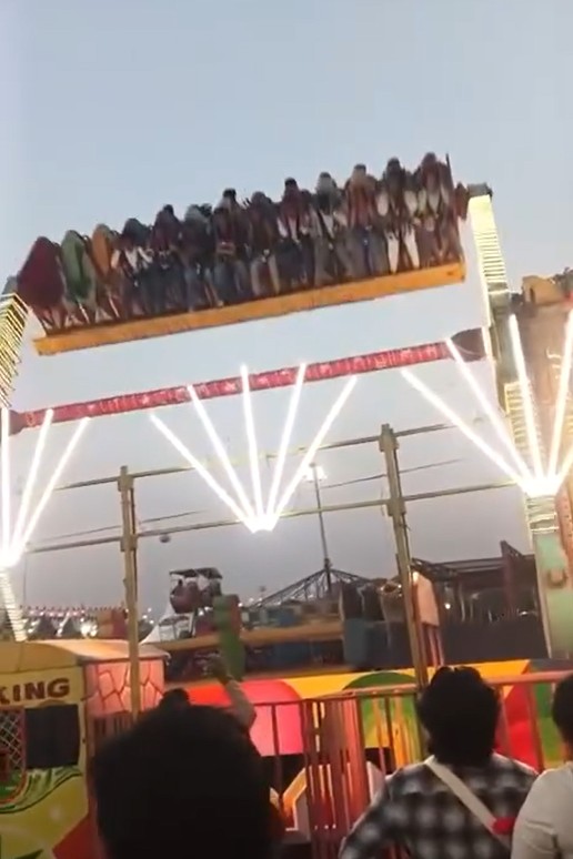 Video: The Horrific Moment 'Tsunami' Ride Snapped Mid-Air At Surajkund Mela
