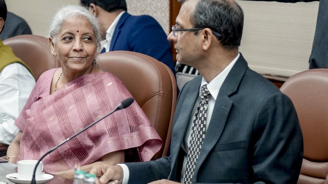 'No Systemic Issues...': RBI Governor Assures Investors Amid IDFC First Bank Fraud Case