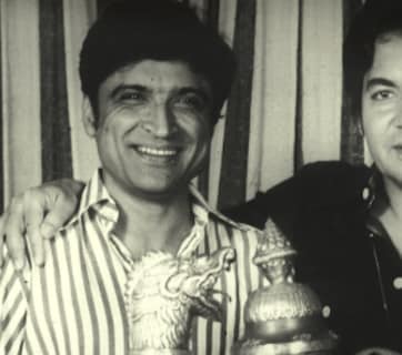 जावेद अख्तर से अलग होने के बाद सलीम खान को 4 सालों तक नहीं मिला था काम, फिर दी ऐसी ब्लॉकबस्टर, स्क्रीन पर नाम देख रो पड़े थे सलमान खान के पिता