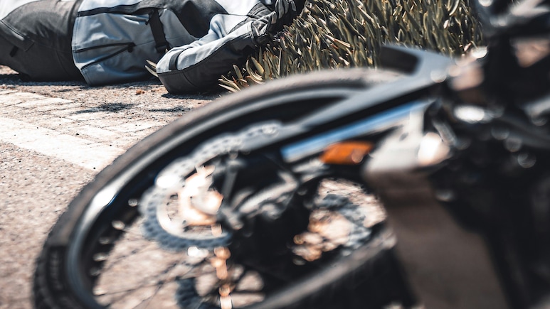 Bengaluru Tragedy: 27-Year-Old Woman Dies After Bullet Motorbike Rams Into Her Near Rajkumar Road