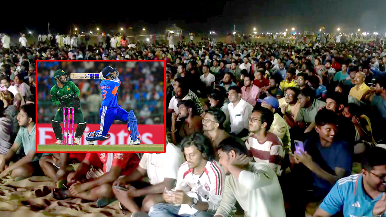 Fans Root For India At Tamil Nadu's Marina Beach During T20 Clash With Pak