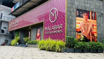 Malabar Gold Issues Legal Notices To Dozens Of X Users Over Defamation