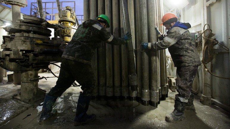 Russia Memo Sees Return To Dollar System In Pitch Made For Trump