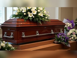 चीनी महिला ने टीचिंग की नौकरी छोड़ी, यूरोप में बेचे ताबूत, 6 मिलियन का कमाया रेवेन्यू