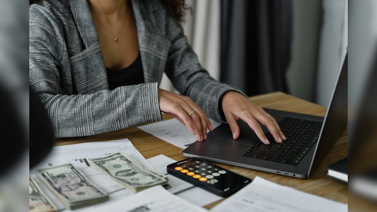 इंजीनियरिंग छात्रों पर हुई पैसों की बारिश, ये हैं IIT के टॉप-5 सैलरी पैकेज