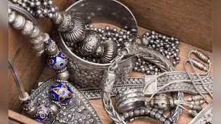 राजस्थानः चांदी के गहने लूटने के लिए 90 साल की महिला को पलंग समेत उठा ले गए चोर