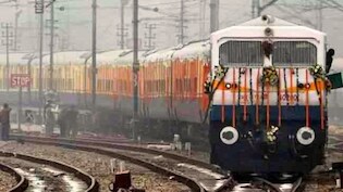 Holi Special Train: होली पर घर जाना हुआ आसान! भारतीय रेलवे ने की तगड़ी तैयारी, चलेंगी 1410 स्पेशल ट्रेनें, जानिए जरूरी बातें