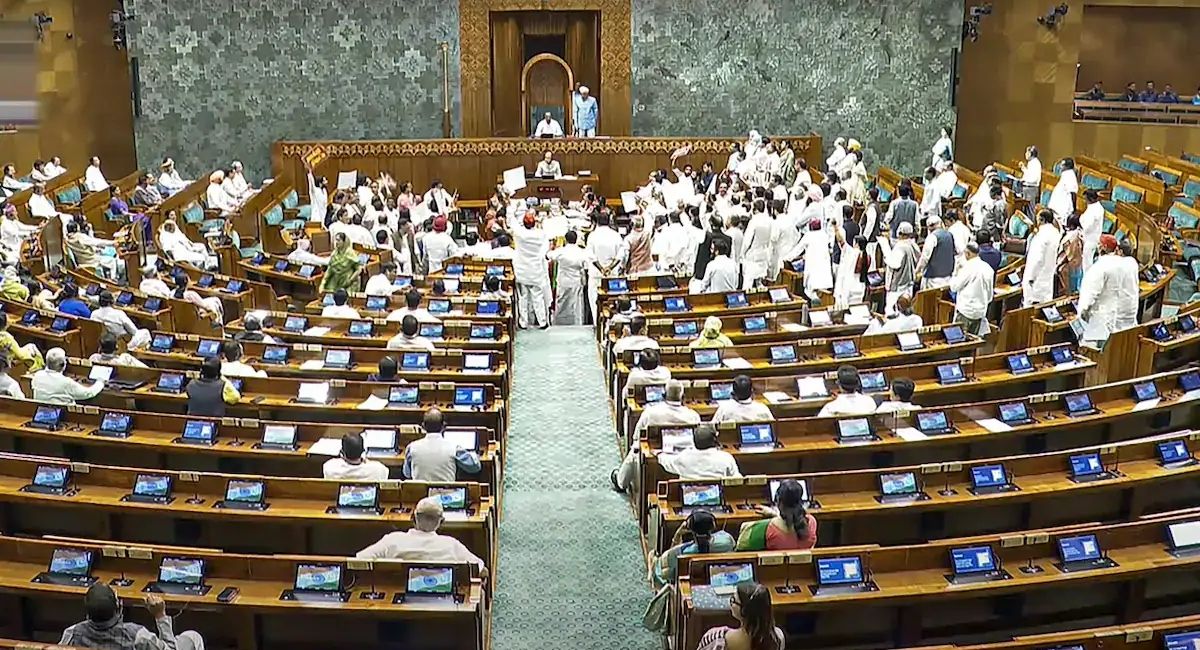 बजट सत्र के दौरान निलंबित सांसदों का निलंबन होगा वापस, लोकसभा अध्यक्ष के साथ सर्वदलीय बैठक में बनी सहमति