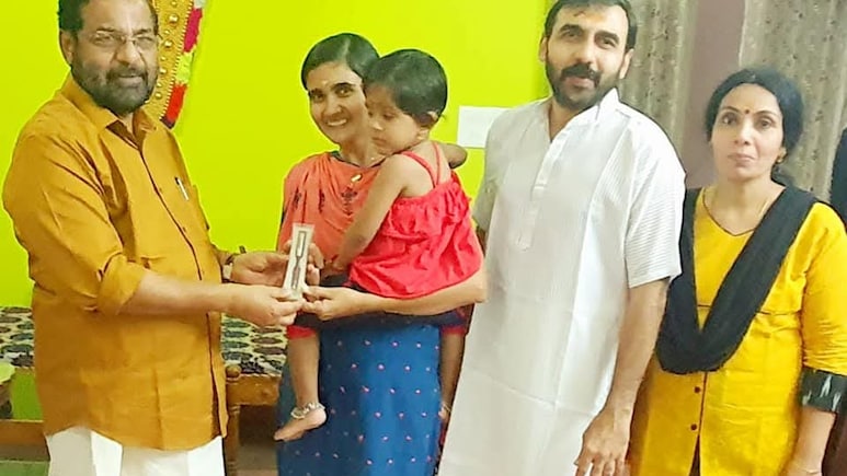 New Photos Link Former Kerala Minister to Sabarimala Gold Theft Accused