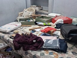 करीब 17 मिनट में लाखों की चोरी, गांव गए थे घर के सदस्य, जेवरात-नगदी के साथ बाइक भी ले गए चोर