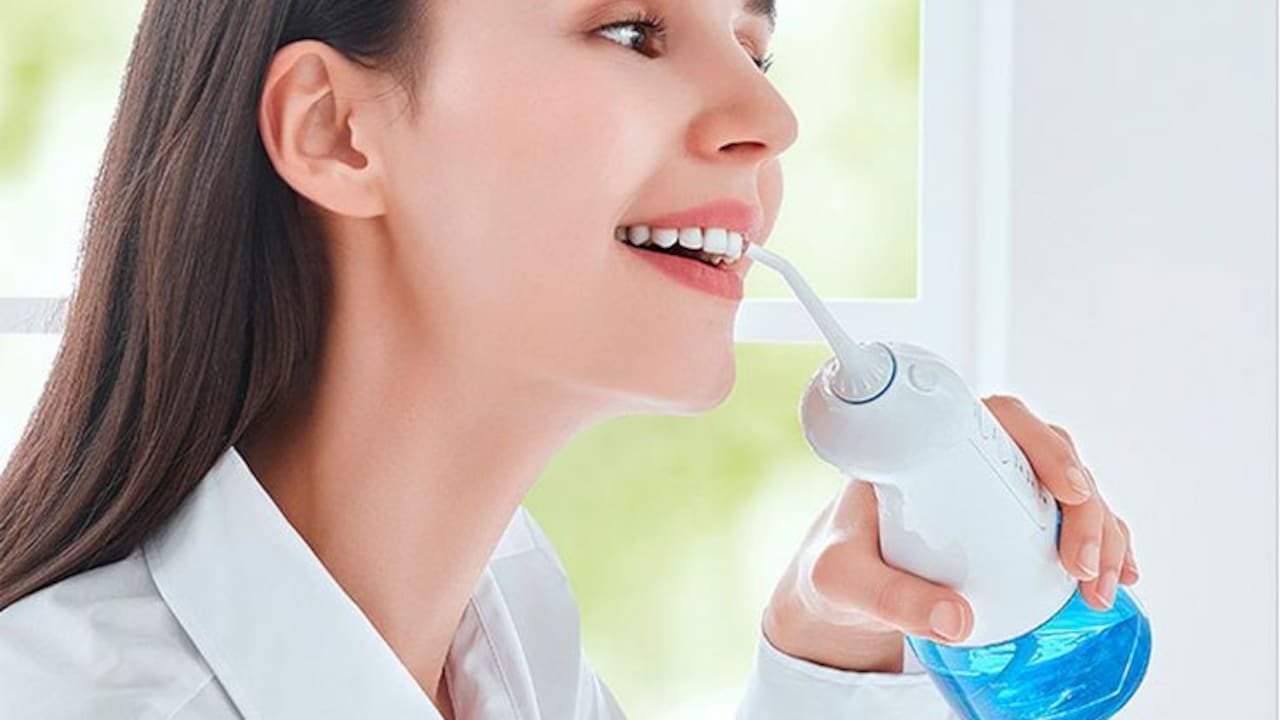 Do Water Flossers Actually Work? What Dentists Say About Gum Health