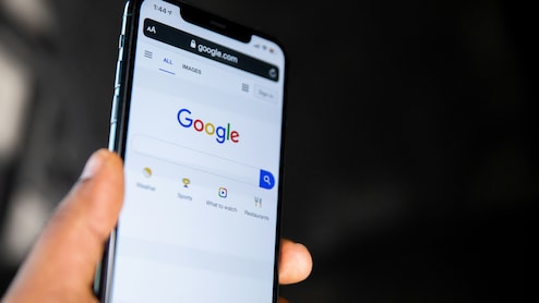 Nearly 1,000 Google Employees Demand Transparency On ICE, CBP Contracts