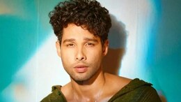 Siddhant Chaturvedi On The Rejection That Made Him 'Shave His Head': "<i>Curly Baal Waale Hero Nahi Bante</i>"