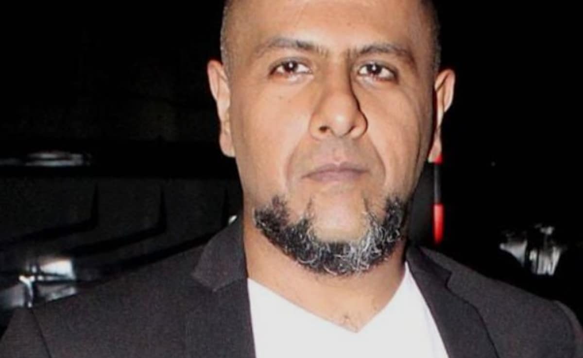 विशाल डडलानी ने मंत्री जी को किया ब्लॉक, ऐसी क्या बात हुई कि सोशल मीडिया पर सुनाई खरी-खोटी