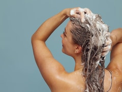 Most Asked Questions: एक हफ्ते में कितनी बार बाल धोने चाहिए कि बालों का झड़ना हो जाए कम