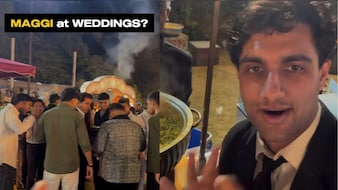 क्या शादी के खाने में होनी चाहिए Maggi? जब वेडिंग बुफे छोड़ मैगी स्टॉल पर टूट पड़े मेहमान, Video वायरल