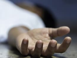 किसी ने जहर खाया, कोई 7वीं मंजिल से कूदा, किसी ने फंदा लगाया... नोएडा में एक ही दिन में 5 सुसाइड