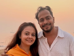 देवोलीना भट्टाचार्जी ने इफ्तारी के समय पहनी कट स्लीव ड्रेस, लोग करने लगे ट्रोल बोले- अदब से बैठतीं तो बेहतर...