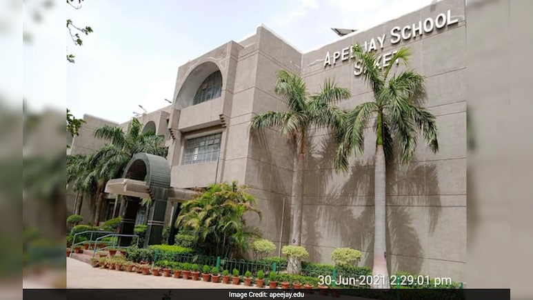 One Day Before CBSE Boards, Three Students Denied Admit Cards Over Fee Dispute At Saket School