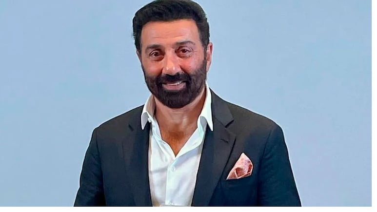 पापा धर्मेंद्र या भाई बॉबी नहीं, इस खास चीज से हैं सनी देओल को बेहद प्यार, बॉर्डर एक्टर बोले- जेब में भी रखता हूं