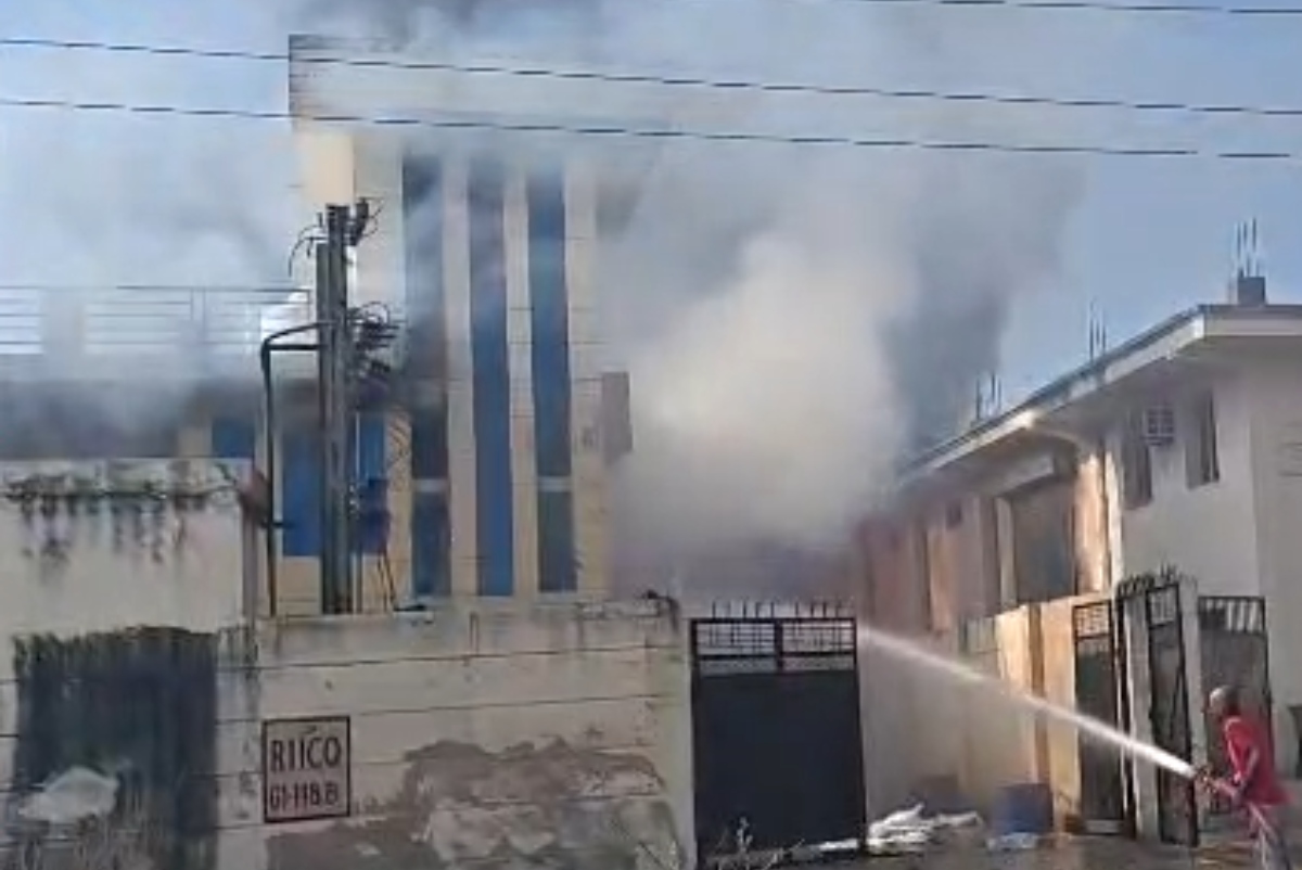 भिवाड़ी पटाखा फैक्ट्री अग्निकांड पर बड़ा एक्शन, DST भंग 4 पुलिसकर्मी पर गिरी गाज