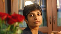 कितनी पढ़ी-लिखी हैं राज्यसभा की पहली ओपनली LGBTQ+ सांसद Dr. Menaka Guruswamy