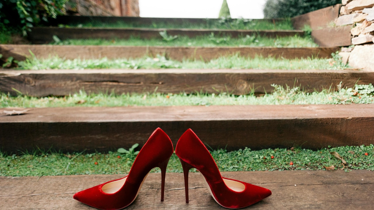 Pointed Heels Or Block Heels: Which Hurts Less And Why? Pointed Heels Or Block Heels: Which Hurts Less And Why?