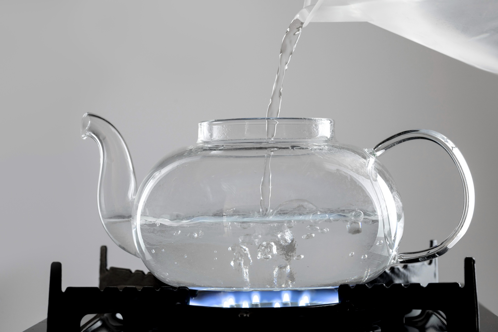 Drinking 500 ml of water can increase metabolic rate by 30%