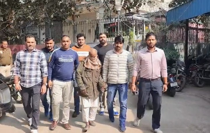 दिल्ली पीरागढ़ी सुसाइड केस में बड़ा खुलासा, धनवर्षा होगी कहकर खिलाया था जहर वाला लड्डू