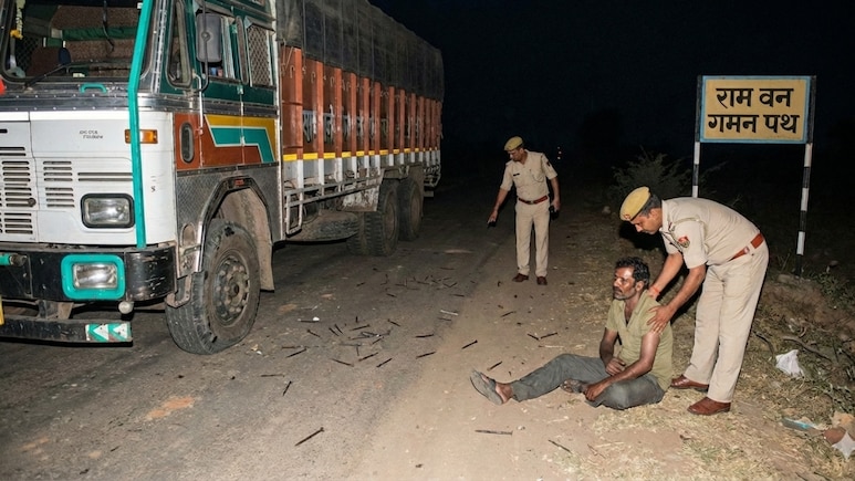 राम वन गमन पथ पर लूट का नया तरीका, जेब से 3000 निकालकर चालक को मारी गोली, कील बिछाकर रोका था ट्रक&nbsp;