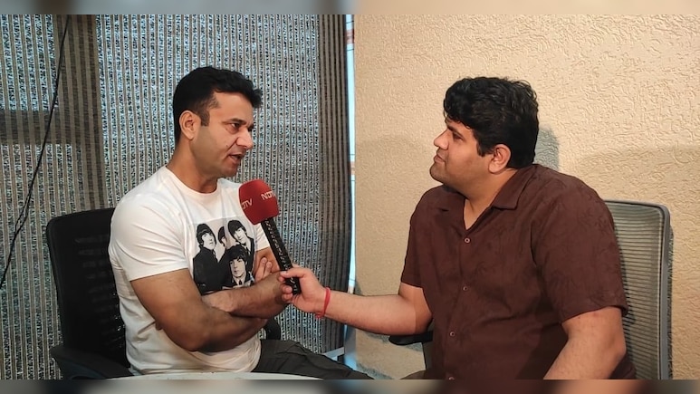 Exclusive: कश्मीरी डायरेक्टर तारिक भट्ट को भाया भोपाल, किसानों को लेकर बना रहे फिल्म