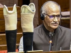 कौन हैं सी सदानंदन मास्टर, उन्होंने राज्य सभा की टेबल पर क्यों रख दिए अपने नकली पैर