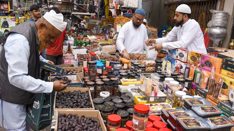 Ramadan 2026: Check Feb. 26 Sehri, Iftar Timings In Delhi, Mumbai, Kolkata, Hyderabad And Other Cities