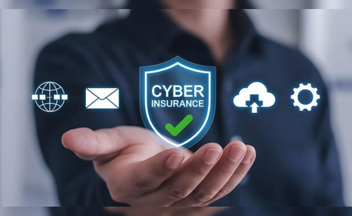 Cyber Insurance: ठगों से बचने का सुरक्षा कवच! क्या है साइबर इंश्योरेंस? जानिए इसके फायदे और क्यों है यह जरूरी