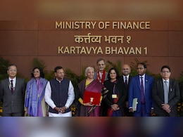 Budget 2026 में शिक्षा और रोजगार क्षेत्र के लिए क्या हो सकता है खास, कुछ ही देर में होगा साफ