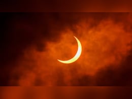 आसमान में जली आग की अंगूठी, 2026 के पहले सूर्य ग्रहण ने रचा रहस्यमय नजारा