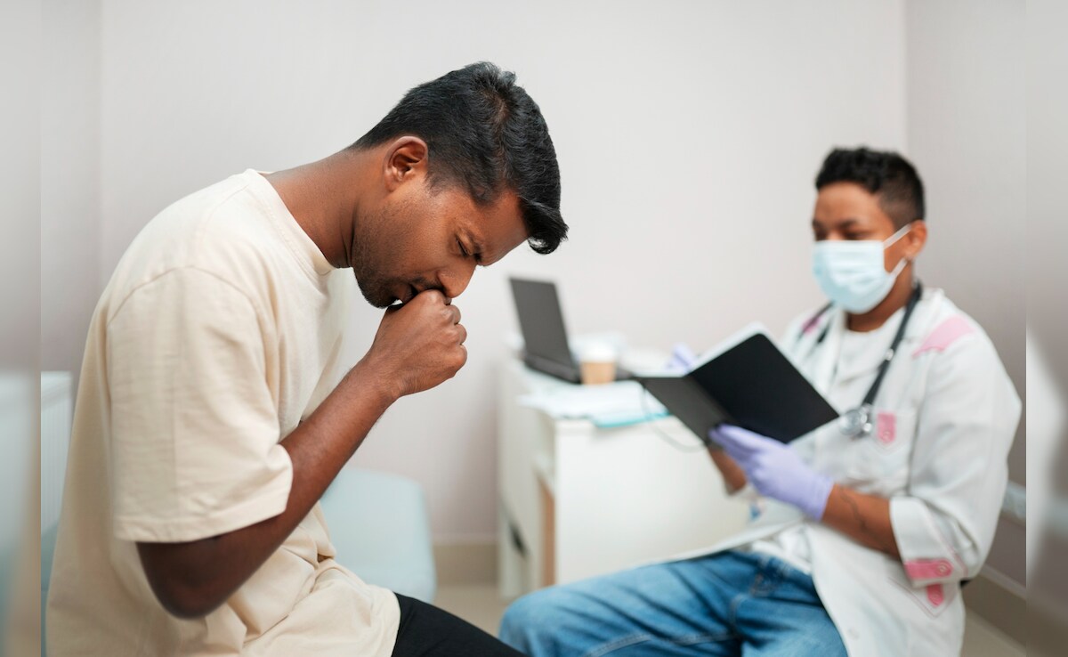 World Tuberculosis Day 2026: टीबी का इलाज कितना लंबा होता है? बीच में दवा छोड़ना कितना खतरनाक है?