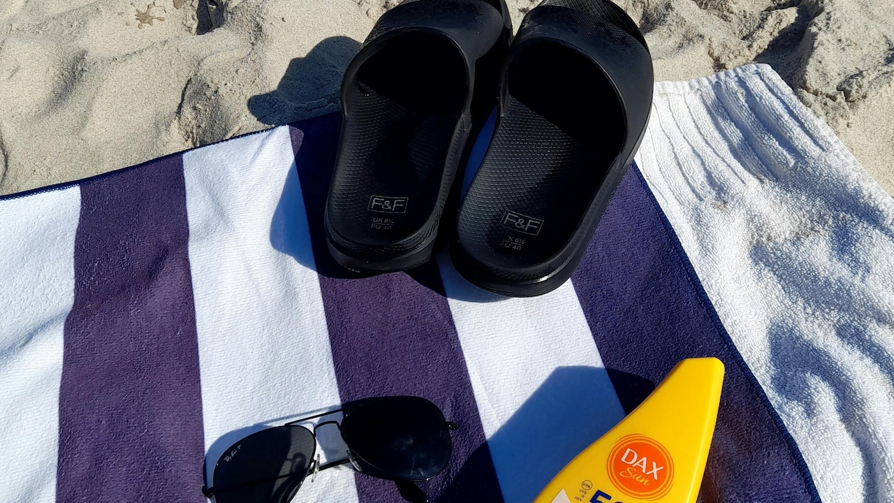 Best SPF 50 Sunscreens for Daily Protection and Lightweight Wear Under Rs 2,500 Best SPF 50 Sunscreens for Daily Protection and Lightweight Wear Under Rs 2,500