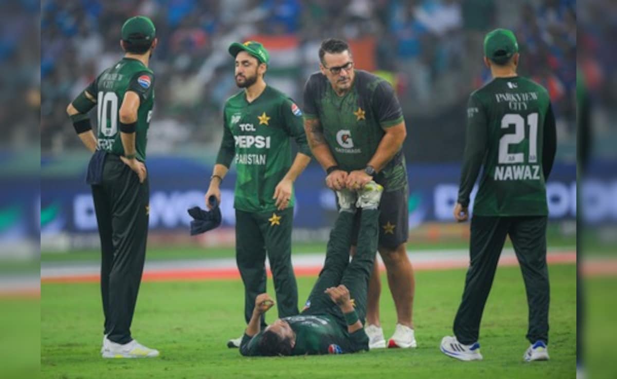 T20 WC 2026: भारत के खिलाफ पाकिस्तान ने किया वर्ल्ड कप मैच का बहिष्कार, इधर PCB ने ICC को नहीं दी कोई जानकारी