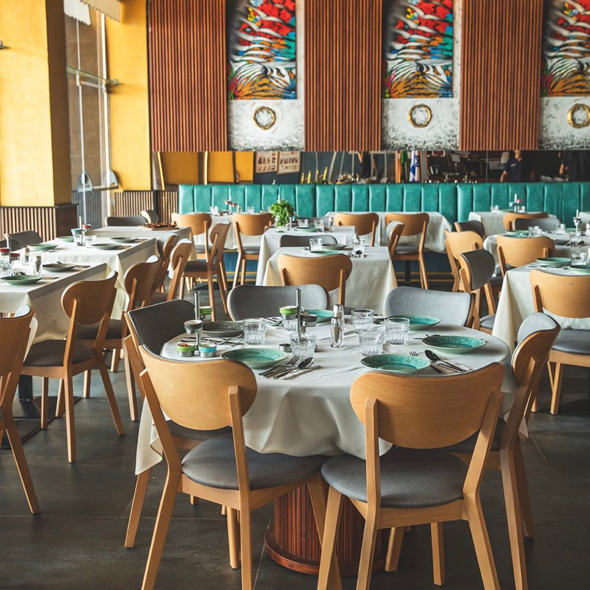 Inside The Indian Restaurant Where Netanyahu Had His First Date With His Wife