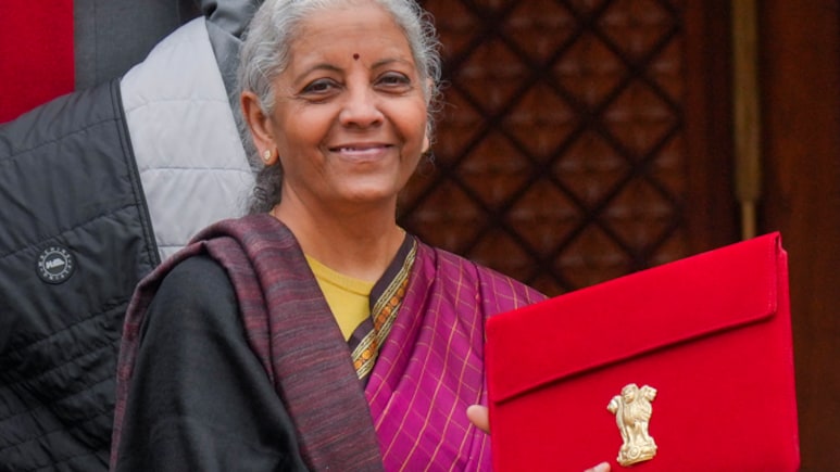 MNREGA को खत्म किया, फिर बजट 2026 में MNREGA को 30 हजार करोड़ क्यों?