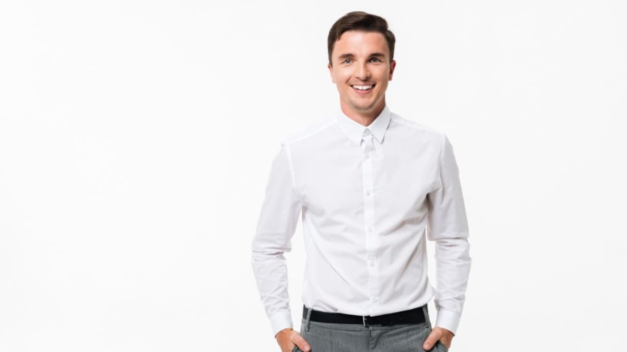 How To Whiten Dull White Shirts Fast: Easy Brightening Hack That Works