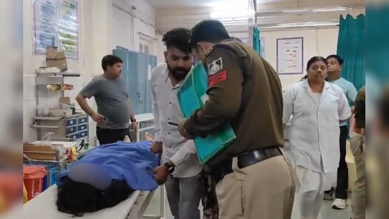 कॉलेज की छात्रा ने होटल के कमरे में लगाई फांसी, अस्पताल लेकर पहुंचे युवक को पुलिस ने हिरासत में लिया