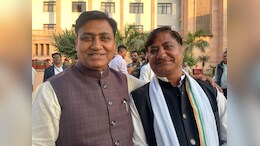 What Rajasthan Congress Chief Govind Dotasra Did When He Met His Look-Alike 'Dharam Bhai'