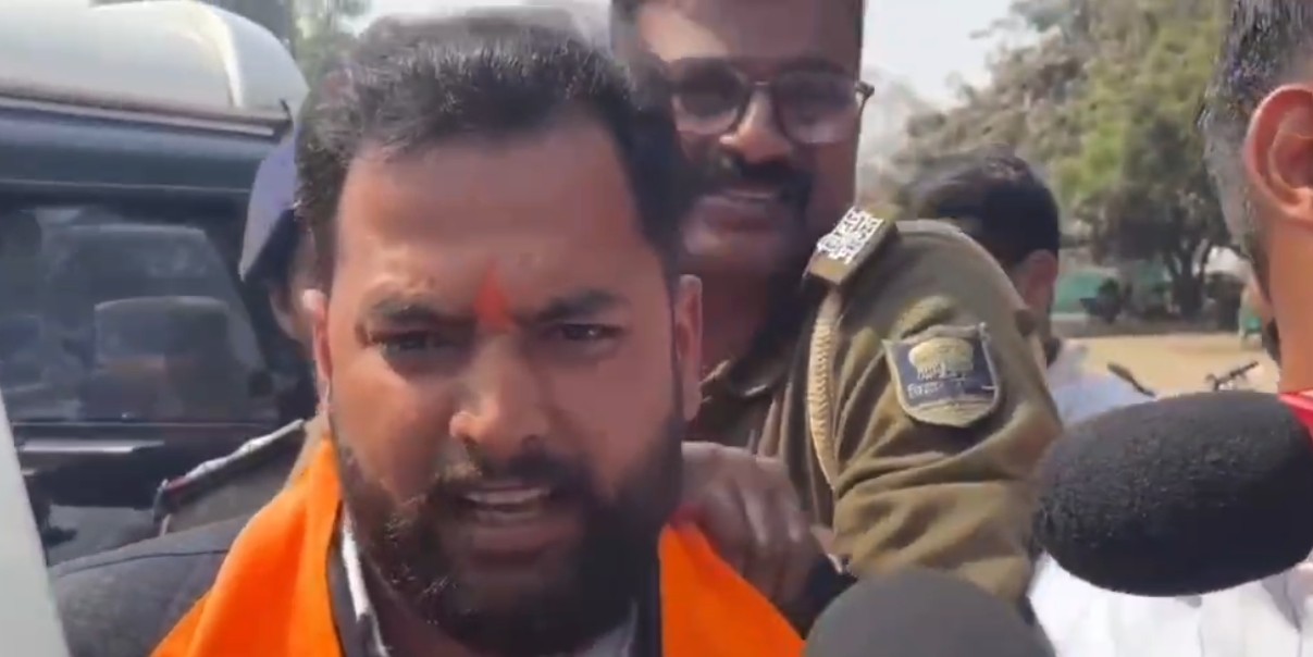 पटना यूनिवर्सिटी चुनाव में बवाल: अध्यक्ष पद का उम्मीदवार पुलिस हिरासत में, ABVP पर लगाया 'टिकट बेचने' का आरोप