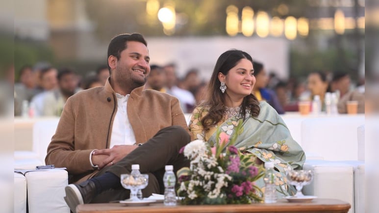 जीत-दिवा की एनिवर्सरी पर गौतम अदाणी ने दी बधाई, मंगल सेवा में 500 दिव्यांग महिलाओं को 10-10 लाख रुपए की मदद