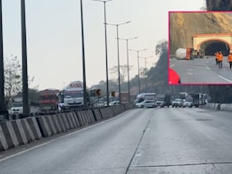 Mumbai Pune Expressway वरील वाहतूक 15 तासांपासून विस्कळीत; काय आहे सद्यस्थिती?