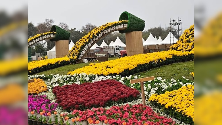 नोएडा में फ्लावर शो 22 फरवरी तक, फूलों से तैयार क&zwj;िया केदारनाथ मंद&zwj;िर, एंट्री फ्री