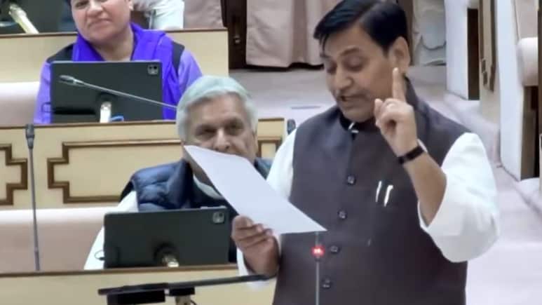 रामकथा में शिक्षकों की ड्यूटी पर भड़के डोटासरा, बोले- पहले कुत्तों को भगाने के लिए लगाया था, पढ़ाई कब होगी?