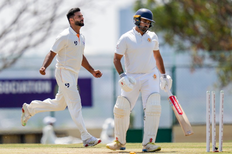 न्यूजीलैंड दौरे से पहले बारामूला के डेल स्टेन को लेकर  BCCI  ने बनाया खास प्लान